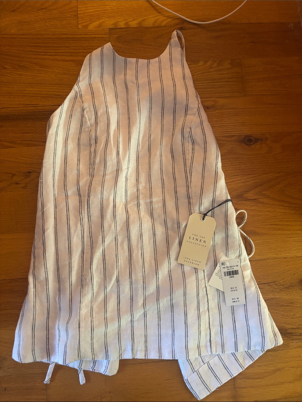 Abercrombie & Fitch White tie top with Navy Stripes